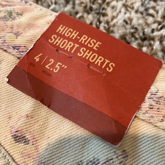 NWT Mossimo Floral High-Rise Short Shorts - Picture 4 of 5